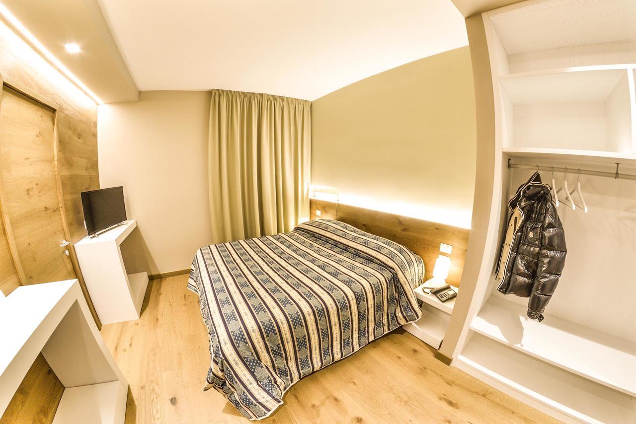 Grand Europa Hotel 3*